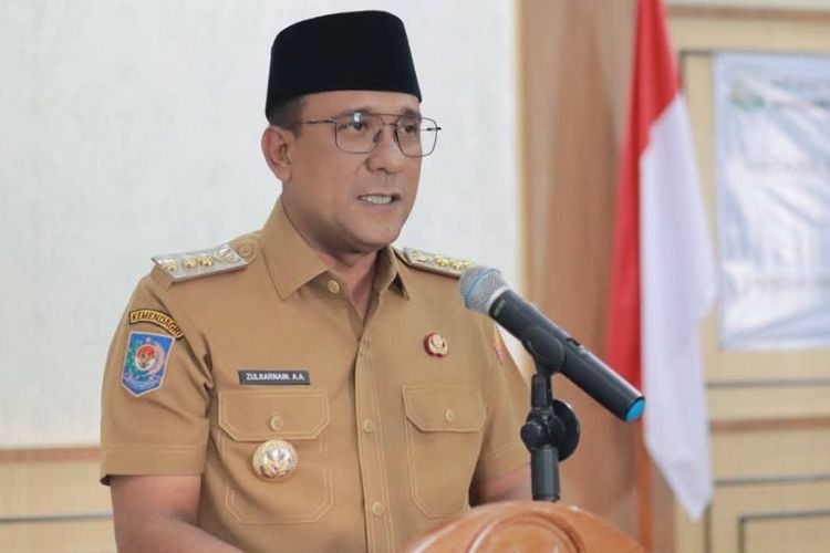 Pemkab Maluku Tengah Pasok Air Bersih untuk Warga Terdampak Kekeringan di Kepuluan Banda