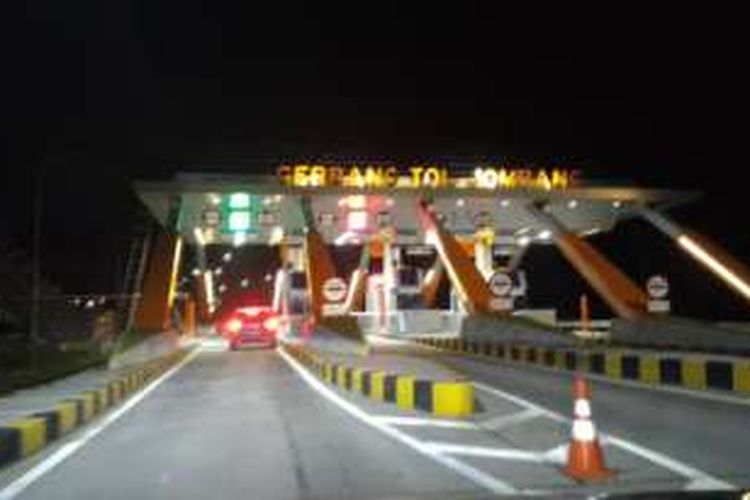 Gerbang Tol Jombang pada Minggu (26/6/2016).