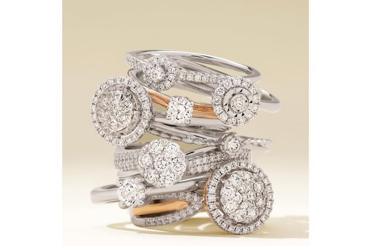 Koleksi cincin perhiasan MOELA dari The Palace Jeweler.