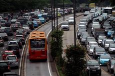 Pengamat Sebut Pengaturan Jam Masuk Kantor Tak Efektif Atasi Kemacetan Jakarta