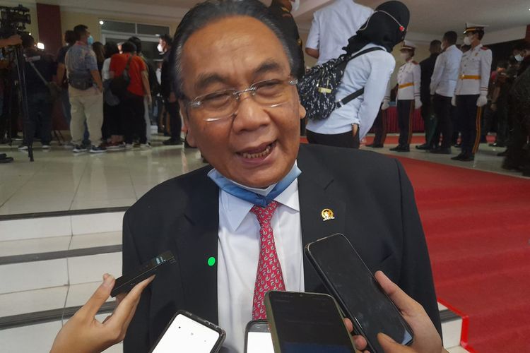 Ketua DPP PDI-P bidang Pemenangan Pemilu Bambang Wuryanto ditemui di Universitas Pertahanan, Bogor, Jawa Barat, Senin (6/6/2022).