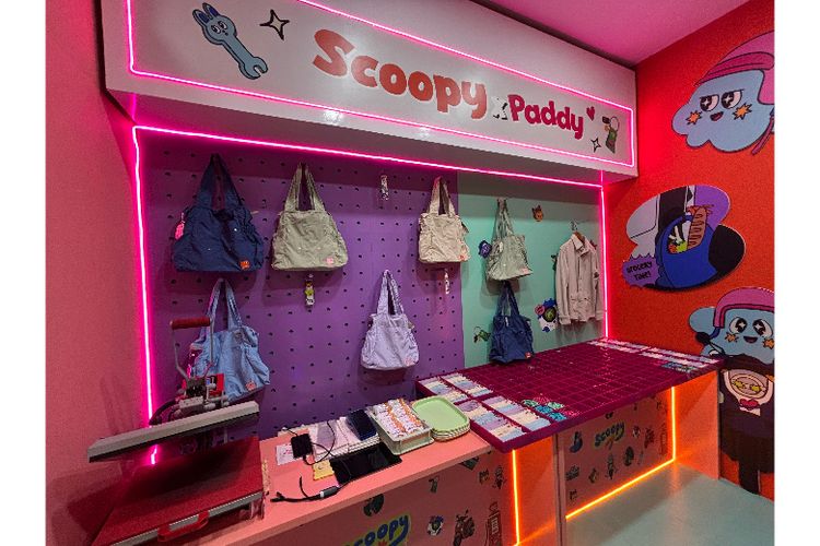 Produk eksklusif kolaborasi Scoopy x Paddy di Social Chic 2025.