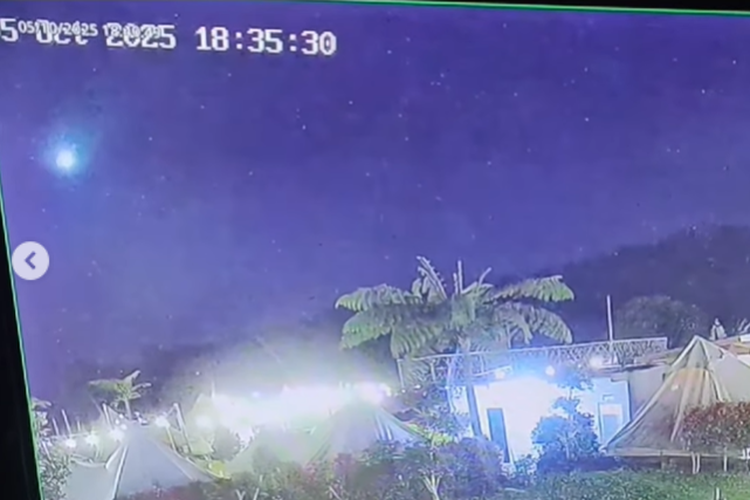 Analisis BRIN dan BMKG Dugaan Meteor di Cirebon: Jatuh di Laut Jawa Timbulkan Dentuman dan Getaran Seismik