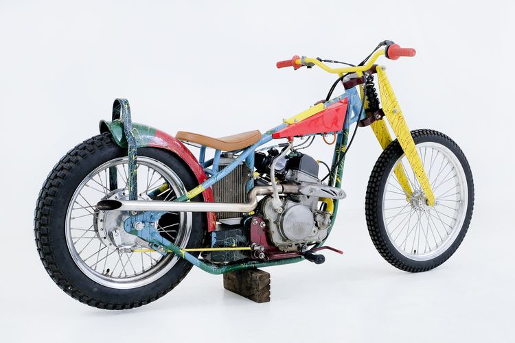 Motor custom Honda CRF 250R bergaya speedway chopper garapan Saikin Garage