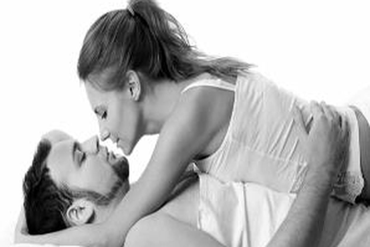 Mimpi bercinta dengan mantan bisa jadi berarti Anda menginginkan rasa dari waktu Anda bersama dirinya. Mungkin kebebasan, mungkin rasa tenang, atau lainnya.