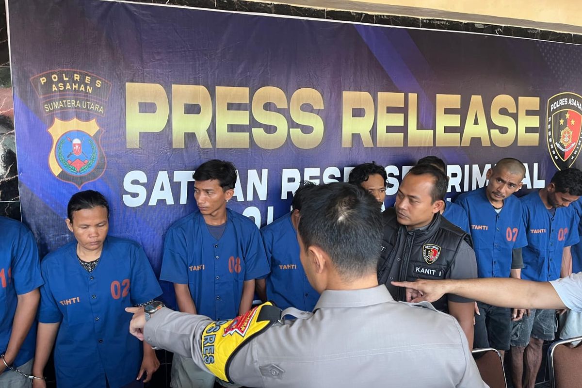 Polisi menangkap pembantu rumah tangga inisial S (42) di Kabupaten Asahan,Sumut karena mencuri uang majikannya yang berada di ATM senilai Rp 37,5 Juta.