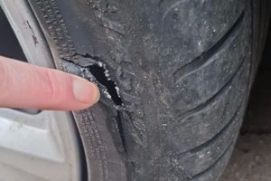 Ban Pecah Kena Lubang Jalan, Sopir Ditilang Rp 1,6 Juta