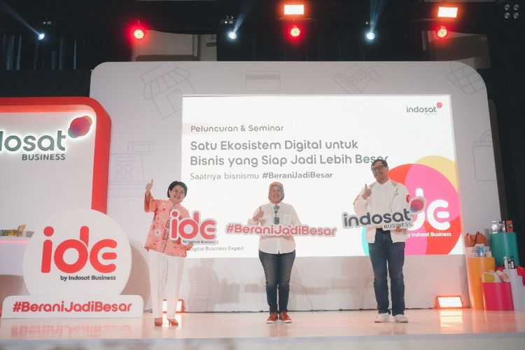 Indosat Ooredoo Hutchison (IOH), melalui Indosat Business, meluncurkan platform digital Indosat Digital Ecosystem (IDE) yang ditujukan bagi pelaku Usaha Mikro, Kecil dan Menengah (UMKM). IDE memberikan akses komunitas dan solusi kelas enterprise untuk mendukung transformasi digital UMKM di Indonesia.