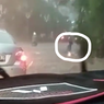 Video Viral, Detik-detik Wanita Pengendara Motor di Kota Bogor Terseret Arus dan Jatuh ke Gorong-gorong