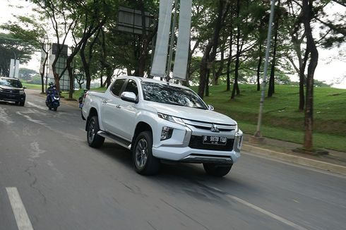 Biaya Servis dan Pajak Mitsubishi Triton, per Bulan Rp 900.000