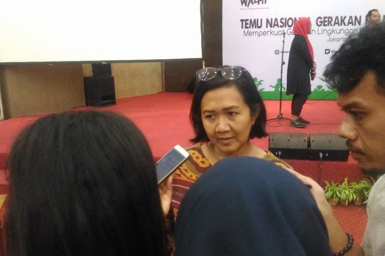 Direktur eksekutif Walhi Nur Hidayati dalam seminar nasional dan deklarasi agenda politik lingkungan hidup di Gedung YTKI, Jakarta Selatan, Kamis (20/12/2018). 