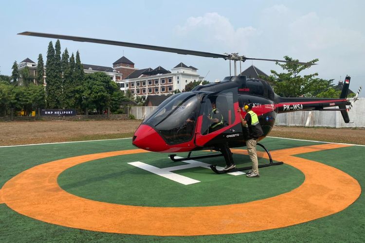 Restoran minang dengan helikopter pertama dan terbesar di dunia hadir di Cilegon.