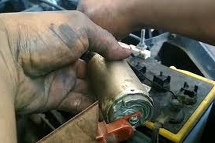 Fuel pump bisa rusak bila tangki bensin dalam kondisi tiris terus menerus