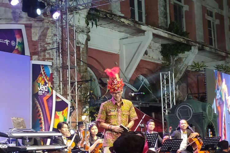 Menteri Pariwisata dan Ekonomi Kreatif Sandiaga Salahudin Uno saat sambutan di acara Semarang Night Carnival Kita Lama Semarang