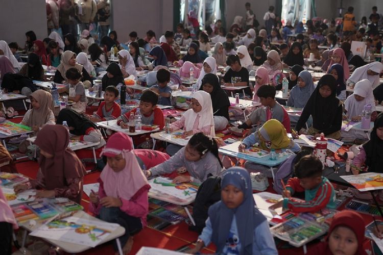 Tumbuhkan Kreativitas, Ribuan Anak di Subang Tuangkan Imajinasi dan Cita-cita Lewat Gambar