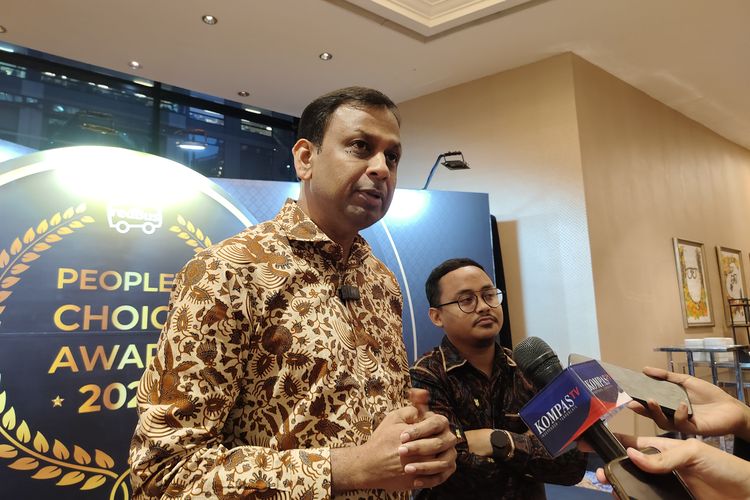 CEO redBus Prakash Sangam saat ditemui awak media dalam acara redBus People's Choice Awards di Hotel JW Marriott, Jakarta Selatan, Jumat (14/11/2025). 