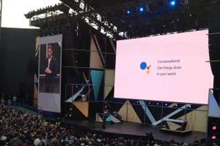 CEO Google Sundar Pichai saat memberikan keynote speech di ajang Google I/O 2016
