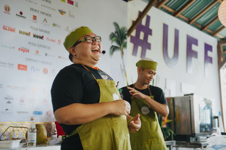 Chef Ragil saat tampil di Ubud Food Festival