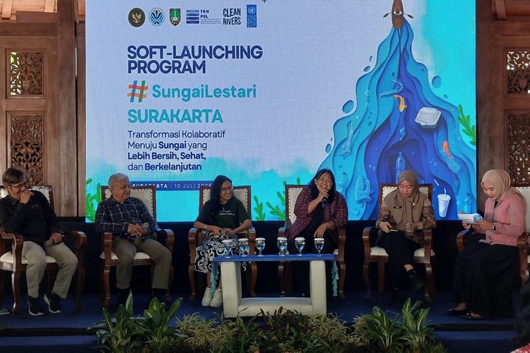Solo Jadi Pilot Project Program Kolaborasi Pengelolaan Sampah Plastik di Sungai