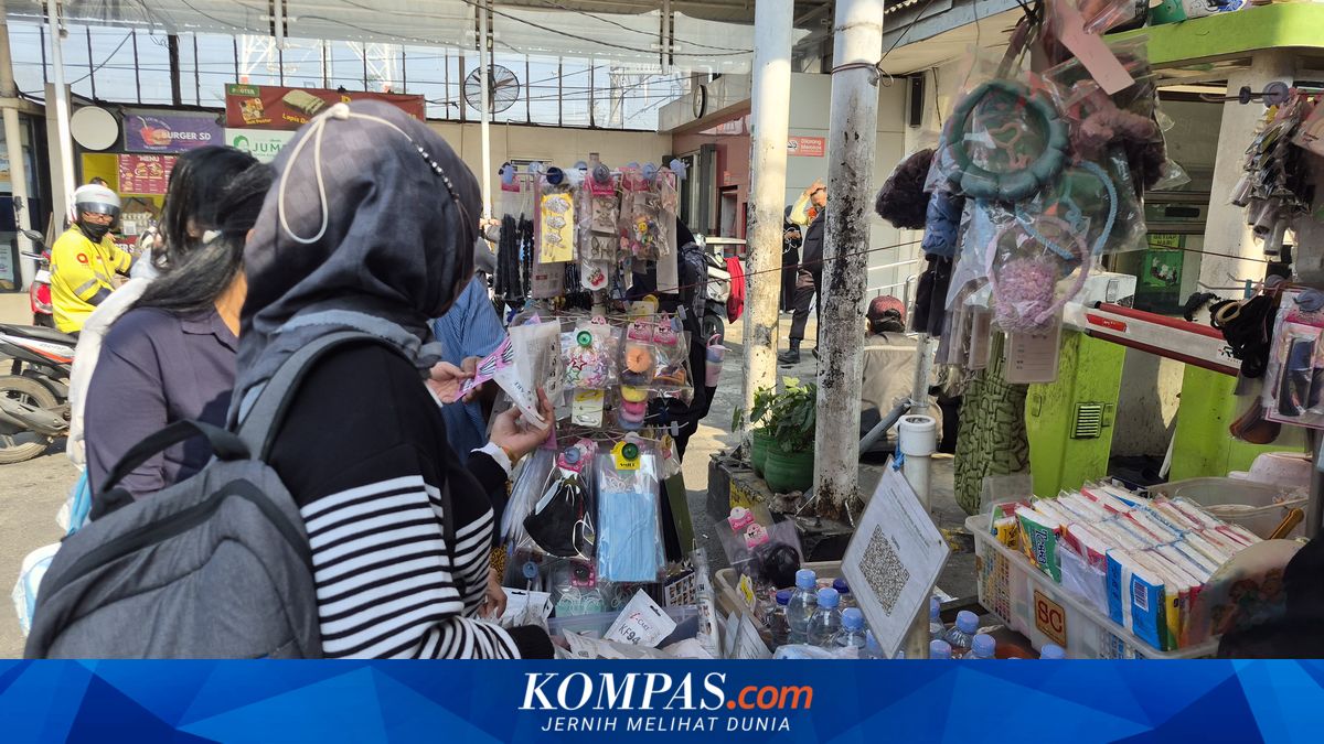 Permintaan Masker Meningkat, Pedagang di Depok Menunggu Pasokan
