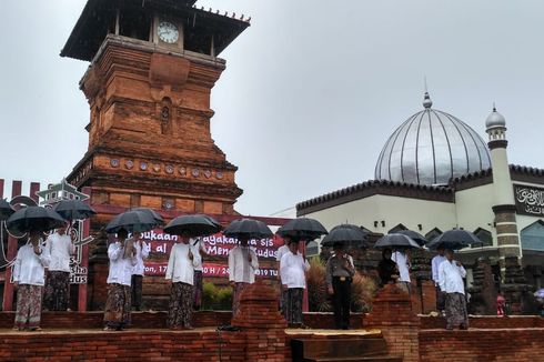 Peringatan Hari Jadi Masjid Menara Kudus, Simbol Toleransi Umat Beragama