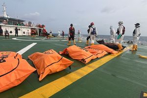 Tim Penyelam Temukan 14 Jenazah Terjebak di Bangkai Kapal Virgo, Total Korban Meninggal Jadi 42 Orang