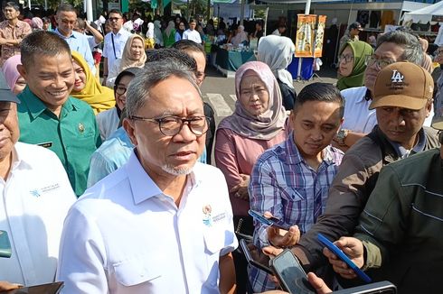 Mendag Zulhas Akan Revisi Aturan Impor Barang Kiriman PMI dan Barang Pribadi Penumpang 