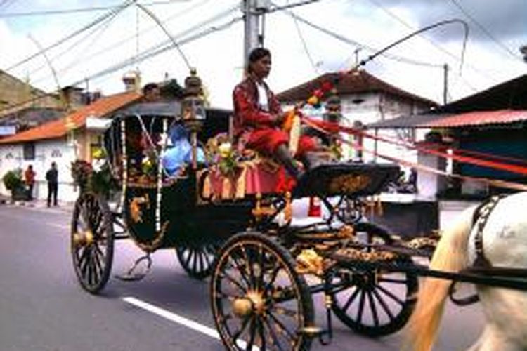 Kereta wisata kencana di Yogyakarta.