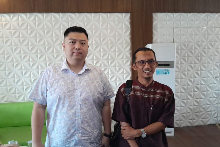 Wakil Manager PT Hongkai dan PT Fuyuan, Muhammad Yusran , dan pemilik datangi Pemkab Situbondo Jawa Timur.