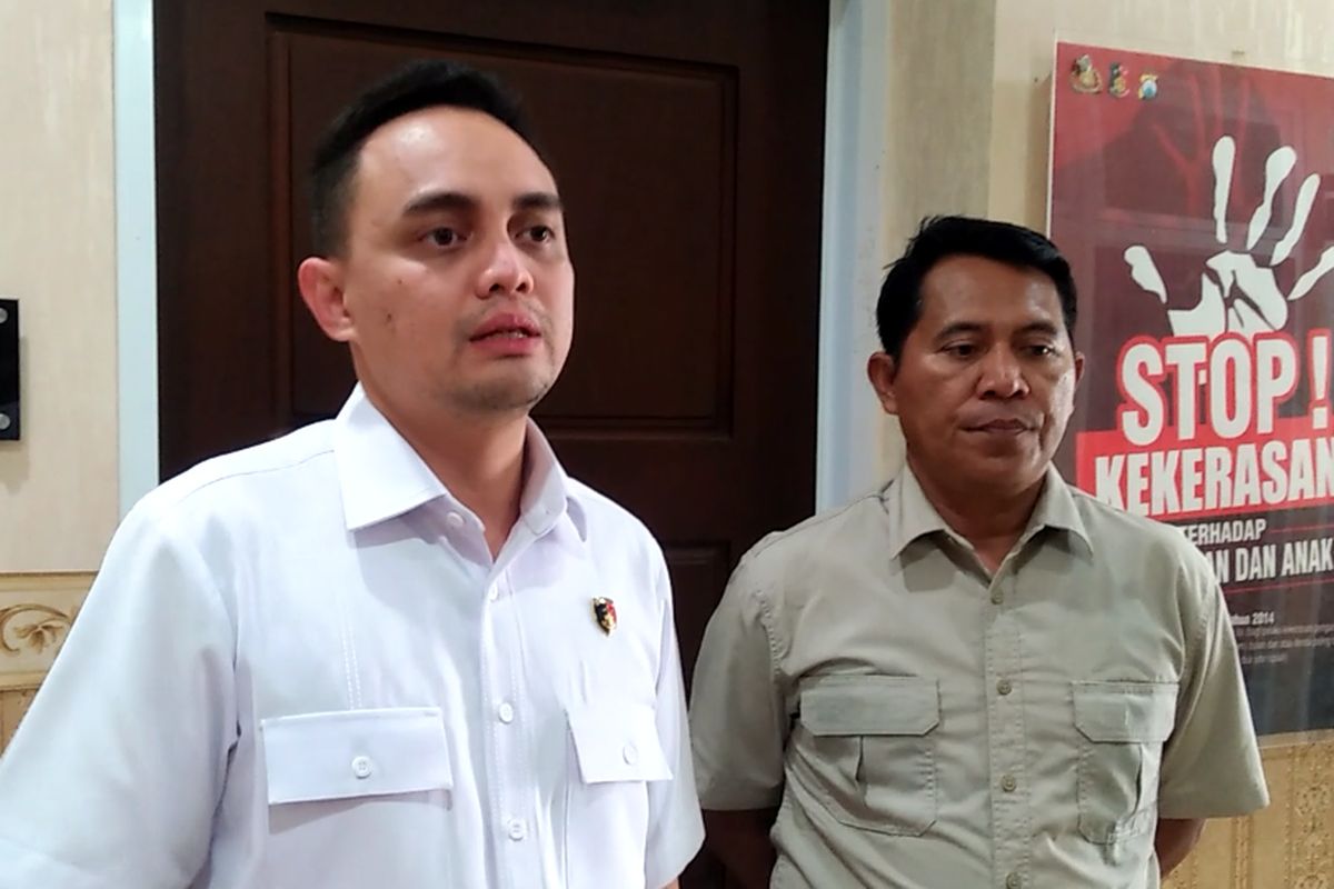 Kasat Reskrim Polres Gresik, Iptu Aldhino Prima Wirdhan (kiri).