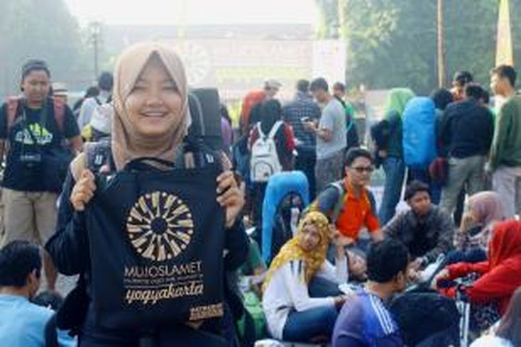Anggota Komunitas Backpacker Indonesia Regional Makassar, Siti Rahmayani Rahman sengaja datang ke Yogyakarta untuk acara Gathering Nasional di Yogyakarta pada tanggal 23 - 24 Mei 2015