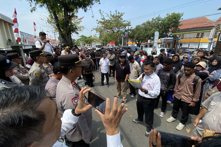 Pengurus Ponpes Al Zaytun Indramayu Gelar Aksi, Minta Aset TPPU Tak Dikembalikan ke Panji Gumilang