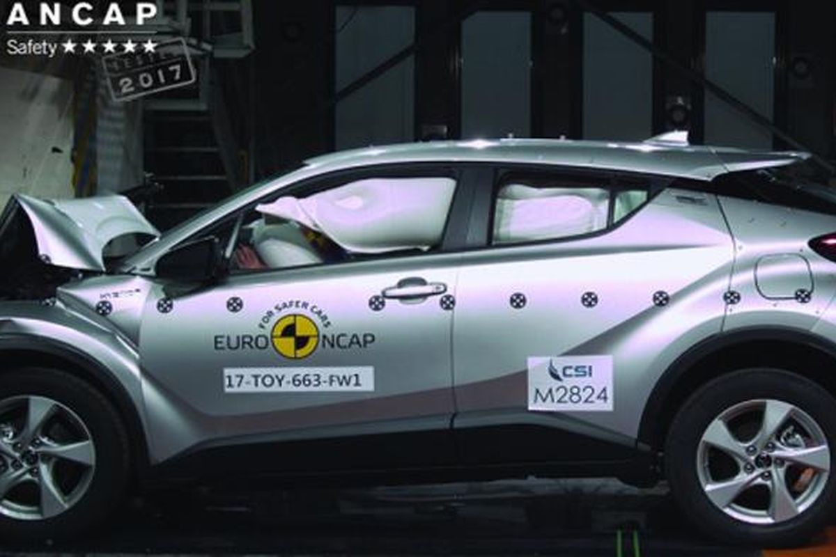 Uji tabrak Toyota C-HR di Australia