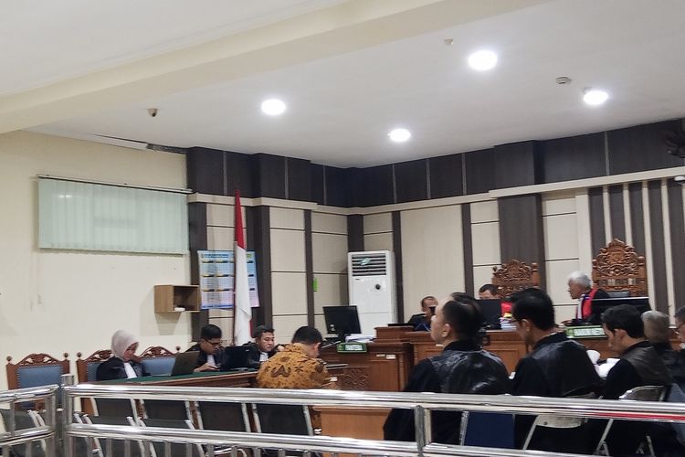 Bacakan Pledoi Kasus Korupsi, Eks Bos Sritex Singgung Rumahnya Dibakar Saat Kerusuhan 98