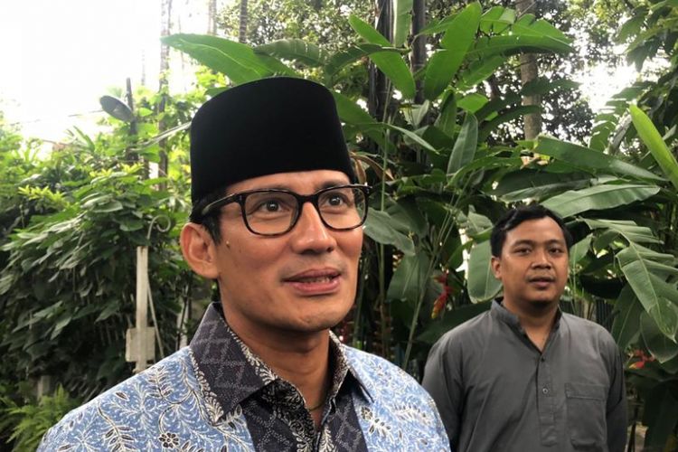 Calon wakil presiden nomor urut 02, Sandiaga Uno, di Jalan Galuh II, Senin (28/11/2018). 