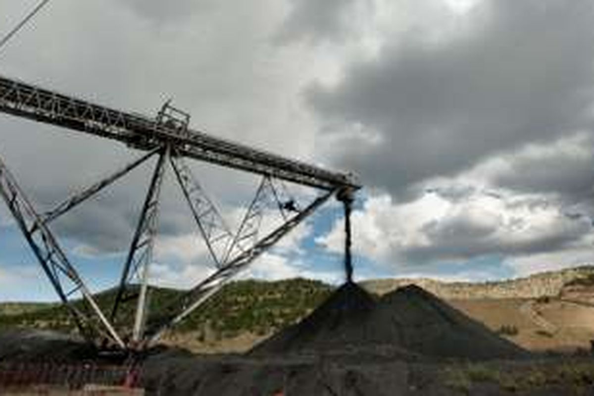 Tambang batu bara di Baishan, China 