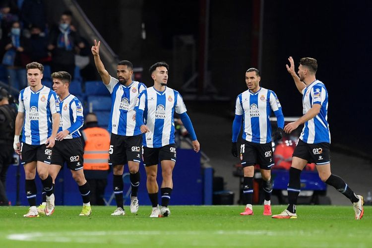 RCD Espanyol, klub berjuluk Los Periquitos atau Burung Parkit.