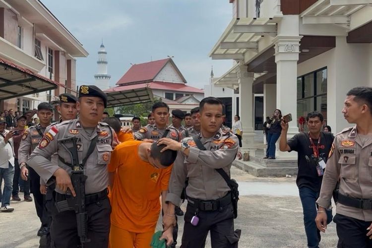 Sidang Perdana Kasus Kematian Bripda Natanael Nyaris Ricuh, Keluarga Tuntut 4 Terdakwa Dihukum Mati