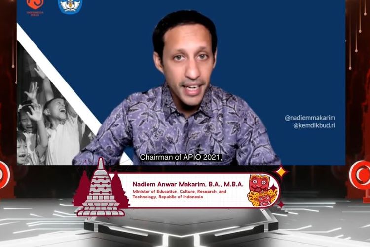 Menteri Pendidikan, Kebudayaan, Riset, dan Teknologi (Mendikbud Ristek), Nadiem Anwar Makarim mengapresiasi para peserta yang berhasil meraih medali pada APIO 2021.