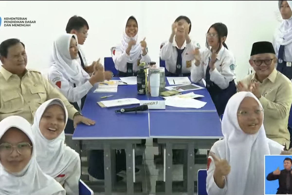 Education Digitalization by Prabowo: When Technology Becomes a Strategy ...