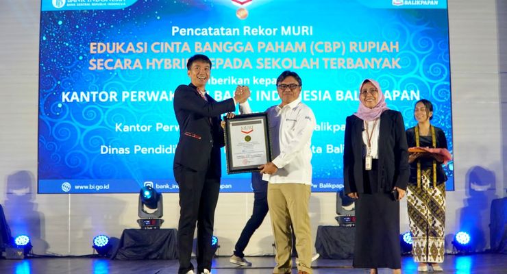 50.000 Siswa Pecahkan Rekor MURI, Rupiah Masuk Kurikulum Sekolah di Balikpapan