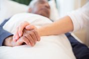 Kapan Membacakan Talqin yang Sesuai Sunnah? Ketahui Waktu untuk Menuntun Bacaan “La Ilaha Illallah”