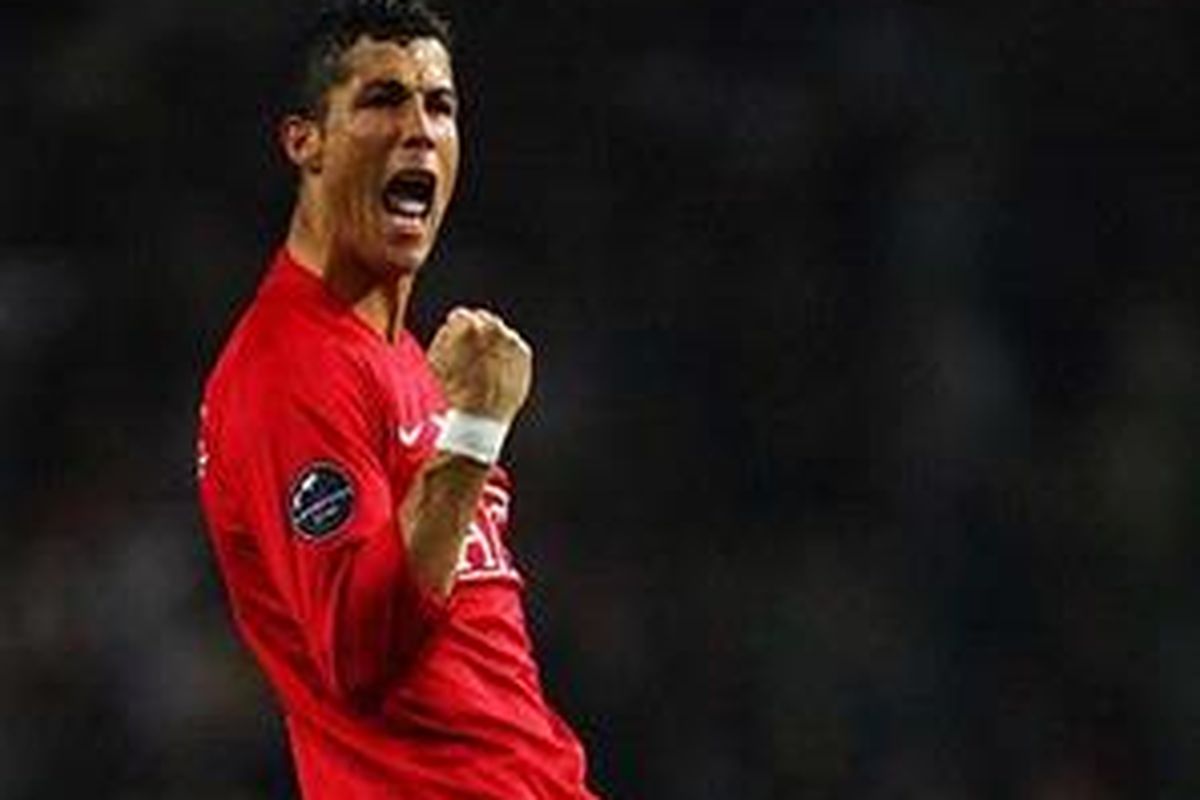 Cristiano Ronaldo bangga mencetak sejarah transfer.