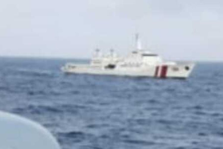 Ditengah operasi SAR dan persiapan operasi perbantuan penanggulangan bencana alam di Sulawesi Barat, Badan Keamanan Laut RI (Bakamla) berhasil menghalau Kapal Pengawas Perikanan Vietnam Kiem Ngu 215 yang memasuki perairan Indonesia tepatnya di Laut Natuna, Kepulauan Riau (Kepri) kemarin.