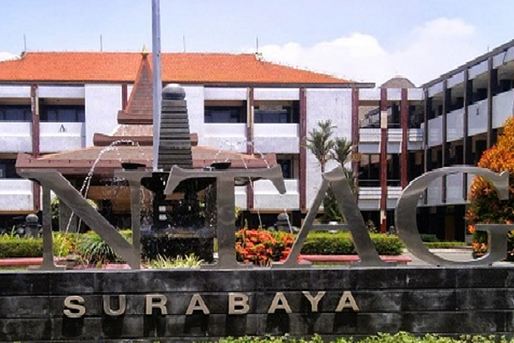 Gedung Universitas 17 Agustus 1945 Surabaya.