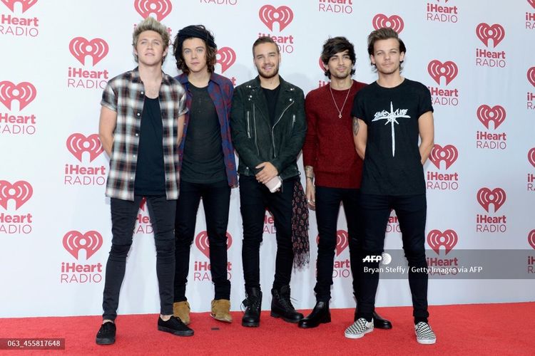 LAS VEGAS, NV - SEPTEMBER 20: (L-R) Recording artists Niall Horan, Harry Styles, Liam Payne, Zayn Malik, and Louis Tomlinson of music group One Direction attend the 2014 iHeartRadio Music Festival at the MGM Grand Garden Arena on September 20, 2014 in Las Vegas, Nevada.   