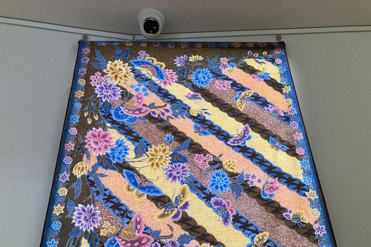 Pameran batik peranakan bertajuk Metamorfosa di Menara Kompas Lantai 8, Jakarta, Kamis (9/4/2026). Pameran ini berlangsung pada 9 April-5 Mei 2026.