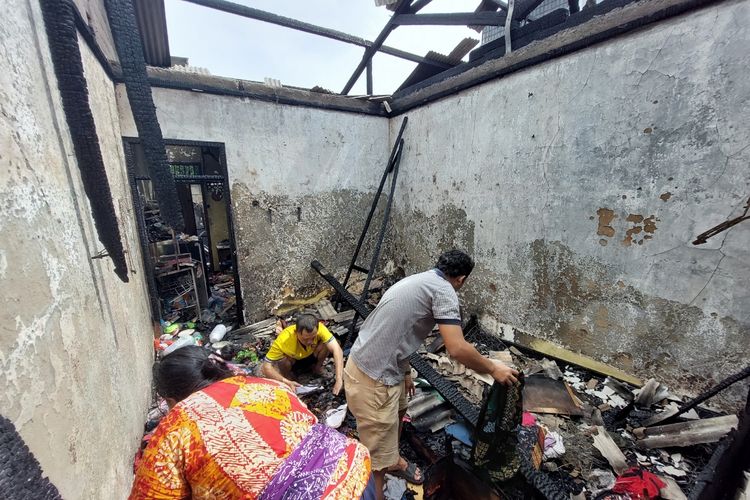 Kondisi kontrakan di Jalan Sukarela, Peninggilan, Ciledug, Kota Tangerang, usai terbakar, Kamis (18/11/2021).