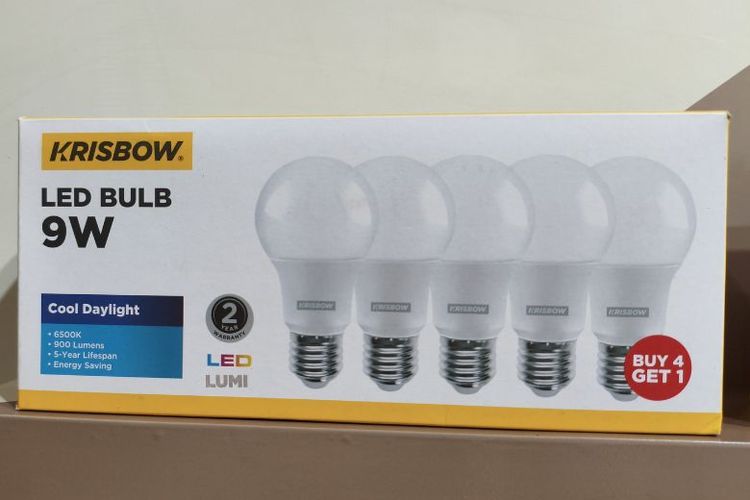 LED AZKO hanya mengonsumsi 9 watt untuk menghasilkan cahaya yang lebih terang. 