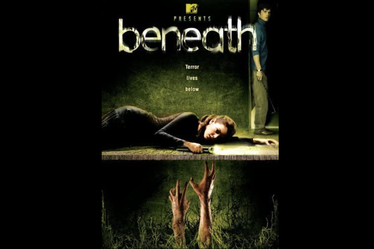 Nora Zehetner dalam film horor Beneath (2007).